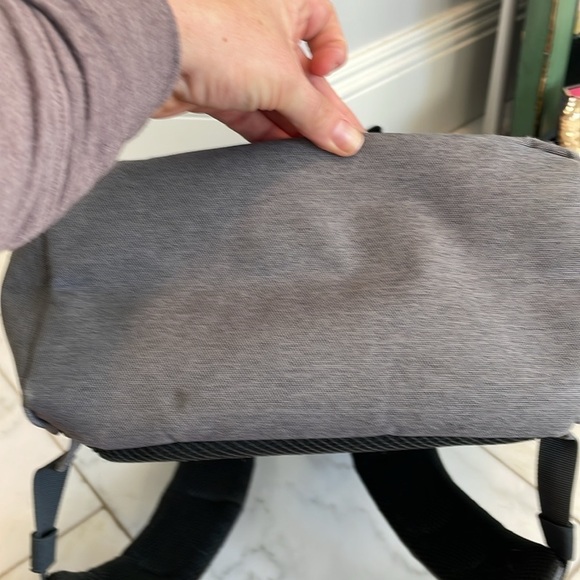 Herschel Supply Company gray cinch-top backpack - Picture 7 of 8